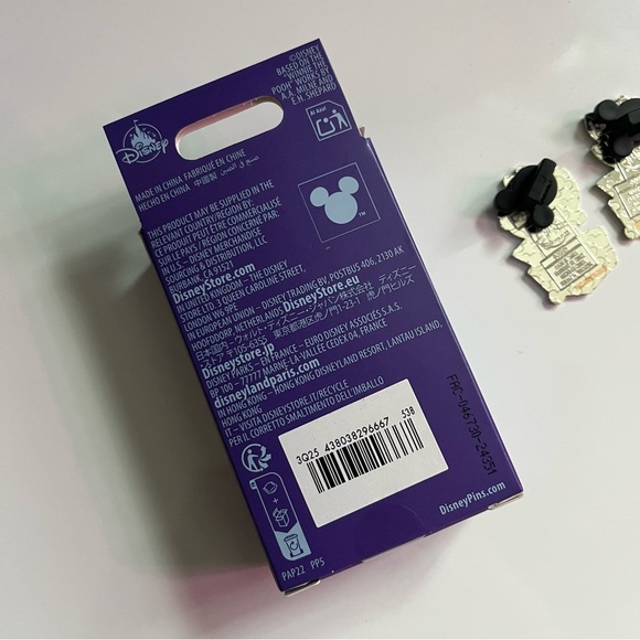 Disney Toys In A Box Pins • Marie and Cheshire Cat Toys In a Box Pins - Picture 4 of 4